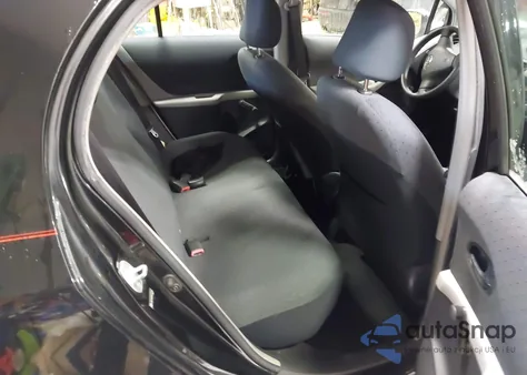 2009 Toyota Yaris z USA, uszkodzony, nr VIN JTDKT903995235740